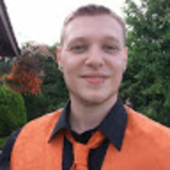 Profile Picture of Geoff Matney (@gmatney25) on Poshmark