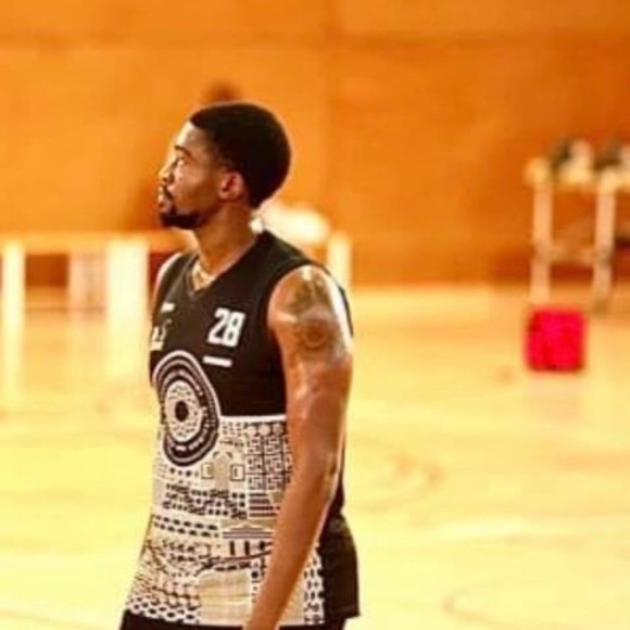 Profile Picture of Terrance Collins-lundy (@triplet334) on Poshmark