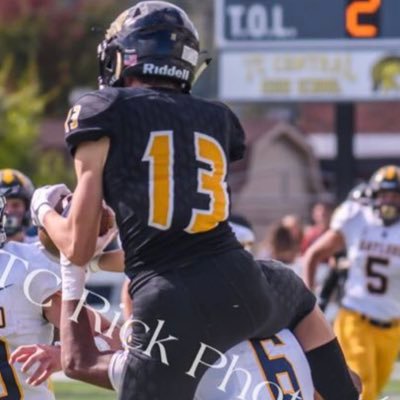 Profile Picture of Carson Hall (@carsonhall2021) on Twitter