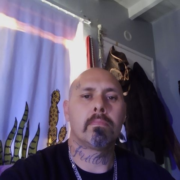 Profile Picture of Fernando Fernandez (@fernandofern864) on Poshmark