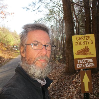 Profile Picture of Leonard Jay Siebert (@nudawaya) on Twitter