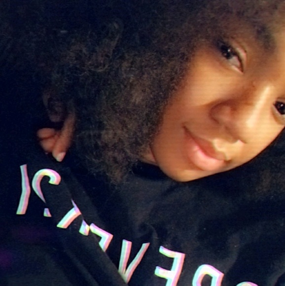 Tatyana Kimbrough - Poshmark Profile Picture of Tatyana Kimbrough (@tatyk29) on Poshmark