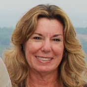 Profile Picture of Donna DeClemente (@DonnaDeClemente) on Youtube