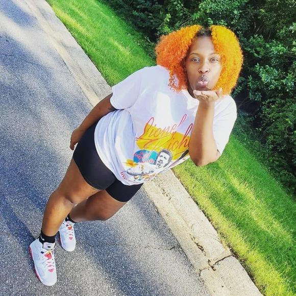 Profile Picture of Tyralyn Craig (@tcraig22) on Poshmark