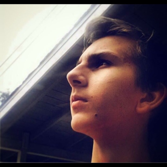 Profile Picture of Steven Urich (@stevenaurich) on Poshmark