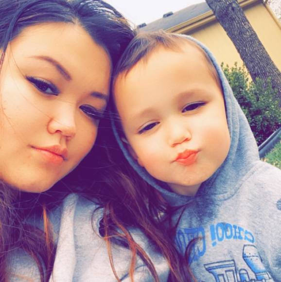 Profile Picture of Ameliya Yerkeyeva (@ameliyayeh) on Poshmark