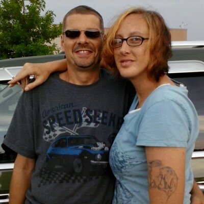 Profile Picture of Heather Thompson (@Heather_Capri) on Twitter