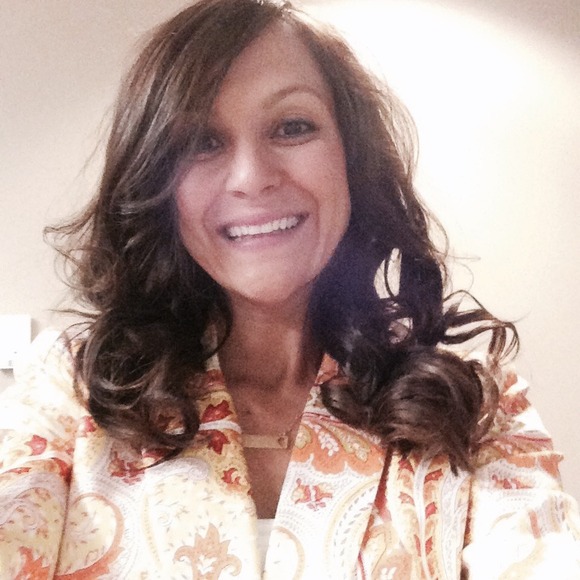 Profile Picture of Bobbi Busboom (@busboom7) on Poshmark