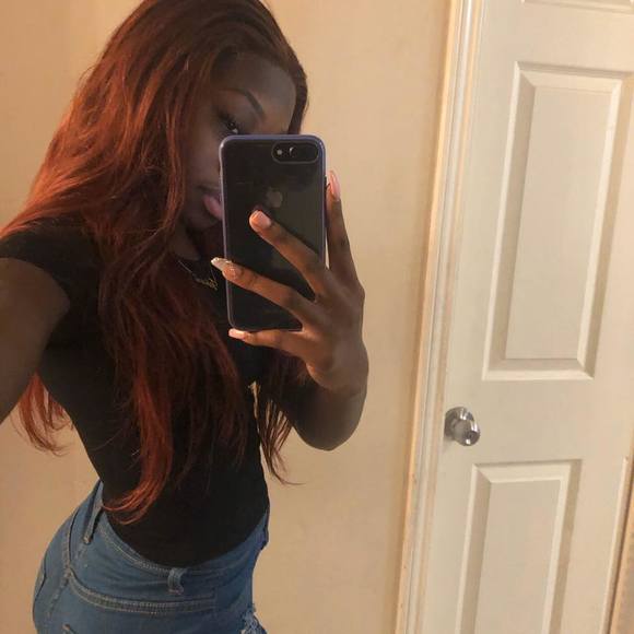 Profile Picture of Tehani Celine (@tehanii) on Poshmark