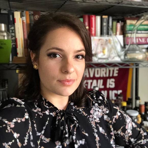 Profile Picture of Laura Unterberg (@lgu29) on Poshmark