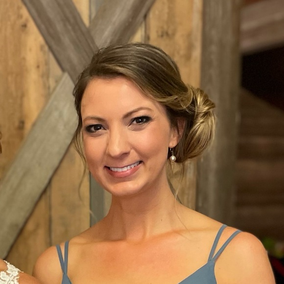 Tracey Taraba - Poshmark Profile Picture of Tracey Taraba (@ttaraba) on Poshmark