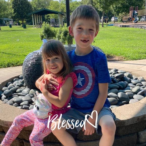 Chelsea Reely - Poshmark Profile Picture of Chelsea Reely (@creely) on Poshmark