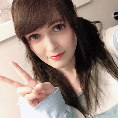 Profile Picture of Allie Alluna (@alliealluna) on Twitter