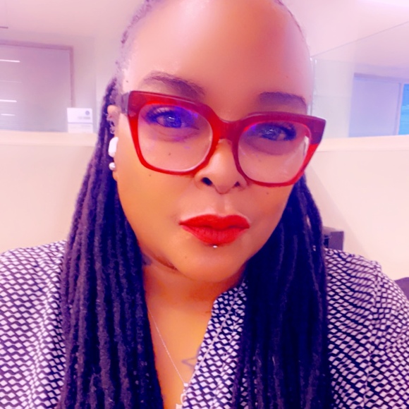 Profile Picture of Jacquelynne Owens (@briken9) on Poshmark