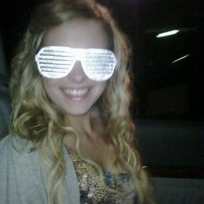 Profile Picture of Lisa Stickley Fans (@TweamJessMum) on Twitter