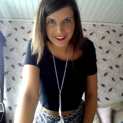 Profile Picture of Caroline Olofsson (@Olofsssoon) on Twitter