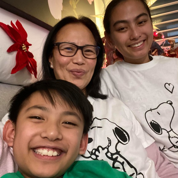 Rizza Orantia - Poshmark Profile Picture of Rizza Orantia (@sopmarie13) on Poshmark