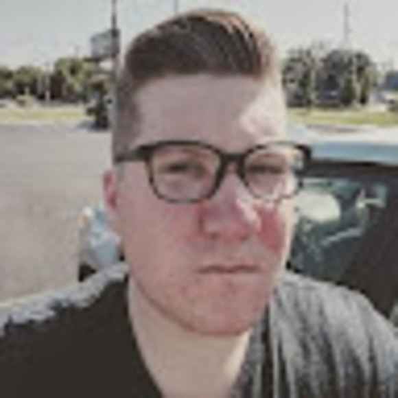 Profile Picture of Thomas Mcvay (@mcvay2ta) on Poshmark