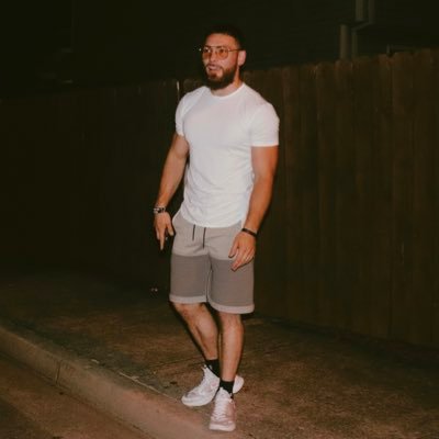Profile Picture of Michael Manns (@MannsOfficial) on Twitter