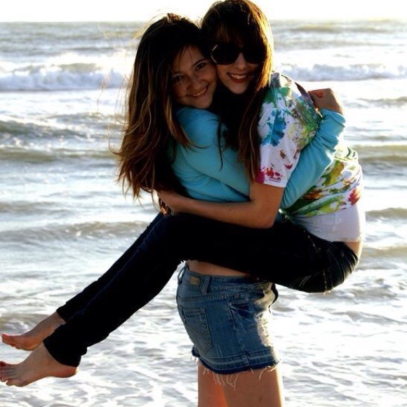 Profile Picture of Lori Mckimmy (@sobeitis) on Poshmark