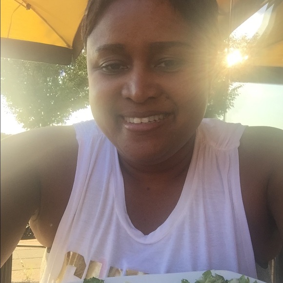 Profile Picture of Sherri Jackson (@sherrijack47) on Poshmark