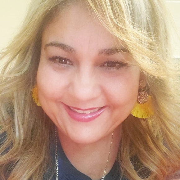 Profile Picture of Carolina Carrillo (@mamelito) on Poshmark