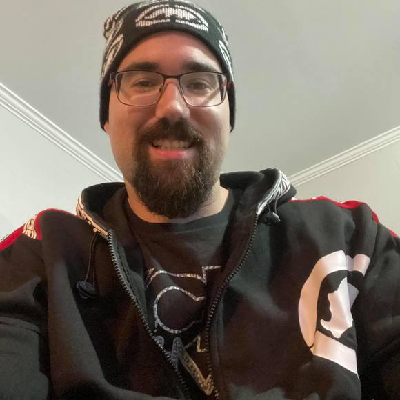 Profile Picture of Jonathan Ouellet (@jonathanouel706) on Poshmark