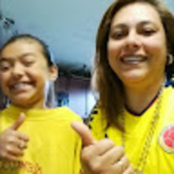 Profile Picture of Yolima Lopez (@yolimalopez10) on Poshmark