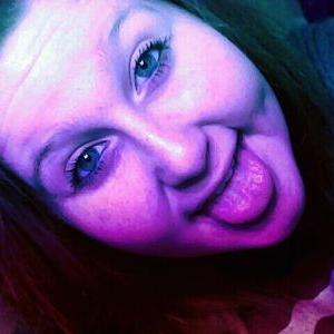Profile Picture of Alyssa Songster (@SparkleDragon12) on Twitter