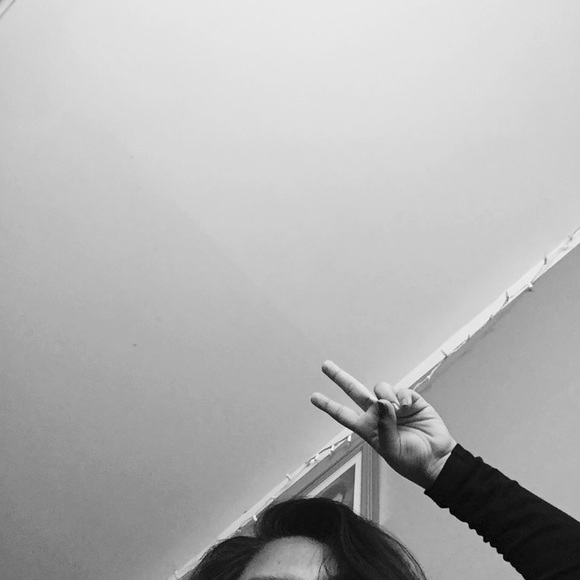Profile Picture of Kathleen Luna (@piercethepxyne) on Poshmark