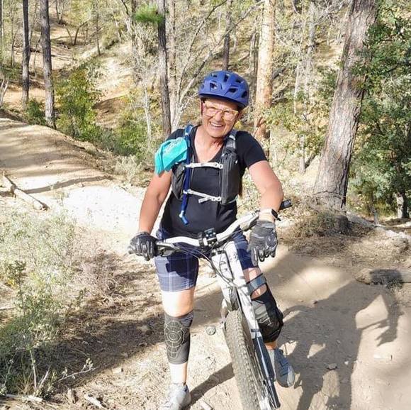 Profile Picture of Christi Weedon (@cweedon2) on Poshmark