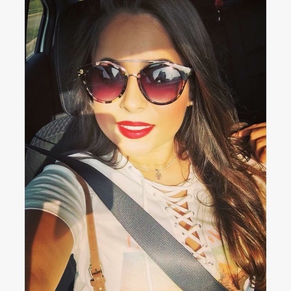 Profile Picture of Sophia Sookdeo (@sophiebell03) on Poshmark