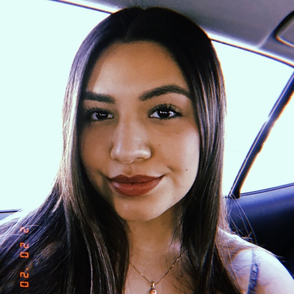 Profile Picture of Jasmine Corona (@missjascorona) on Poshmark