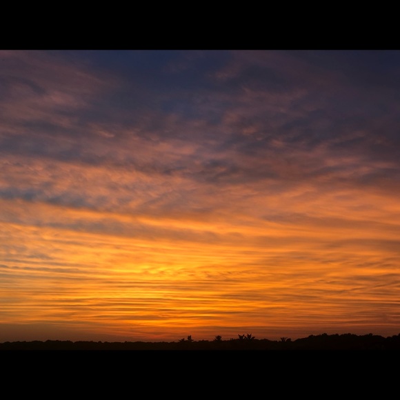 Profile Picture of Staci Neisler (@twinsmom4811) on Poshmark