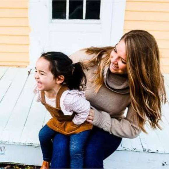 Profile Picture of Kate Jordan (@katejordannn) on Poshmark