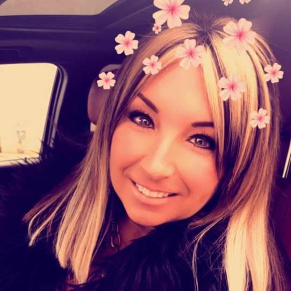 Profile Picture of Stephanie Duncan (@stephpeyton) on Poshmark