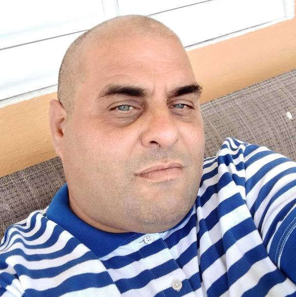 Profile Picture of Rafael Luciano rivera (@rafaellucian557) on Poshmark