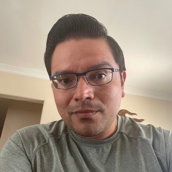 Profile Picture of Jose Navas (@jnavas11) on Poshmark