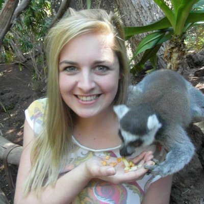Profile Picture of Jennifer Case (@Jenny_Ren_Ren) on Twitter