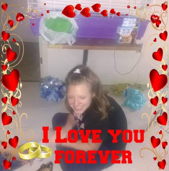 Profile Picture of Lora Porter (@loraporter) on Poshmark