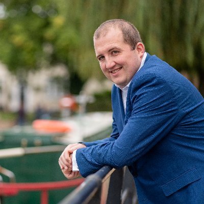 Profile Picture of James Rix (@JamesRixLB) on Twitter