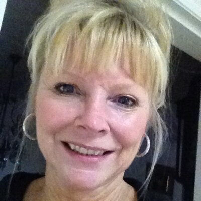 Profile Picture of Karen Hawley Roberts (@fannut1) on Twitter