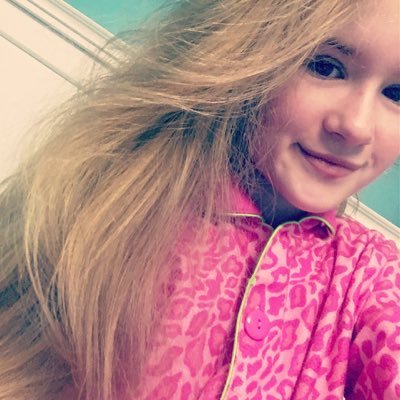 Profile Picture of Juliana Bugnacki (@BugnackiJuliana) on Twitter