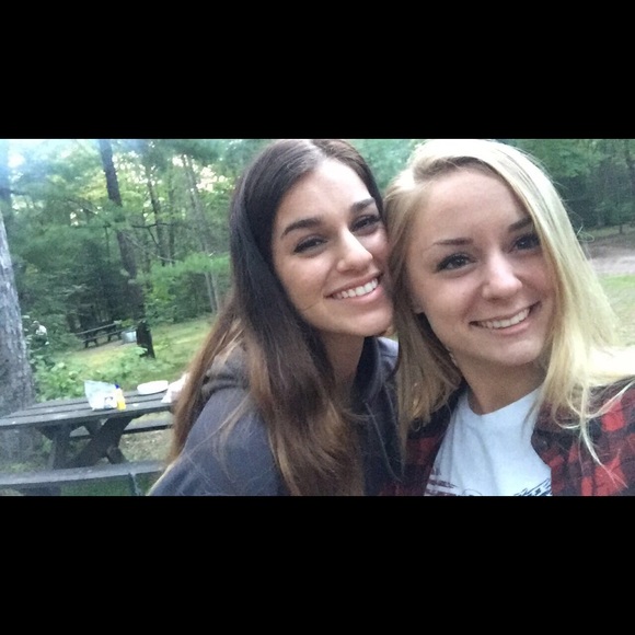 Profile Picture of Michelle Perttunen (@msperts) on Poshmark