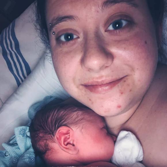 Amber Samson - Poshmark Profile Picture of Amber Samson (@amberleigh95) on Poshmark