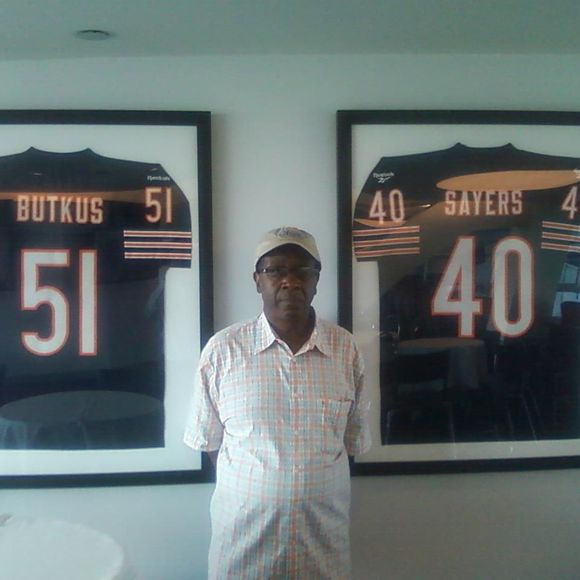 Profile Picture of Kendall Parrott (@kap5830) on Poshmark