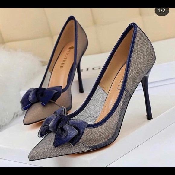 Profile Picture of Diana Barnes (@dianabarnes971) on Poshmark