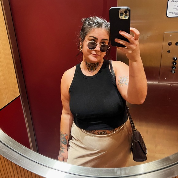 Profile Picture of Haley Grodi (@haley_grodi) on Poshmark