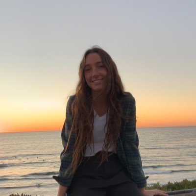 Profile Picture of RACHEL PALMER (@rachelptree) on Twitter