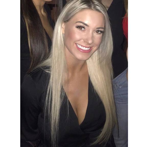 Profile Picture of Jazmine Thomas (@jazminegrace) on Poshmark